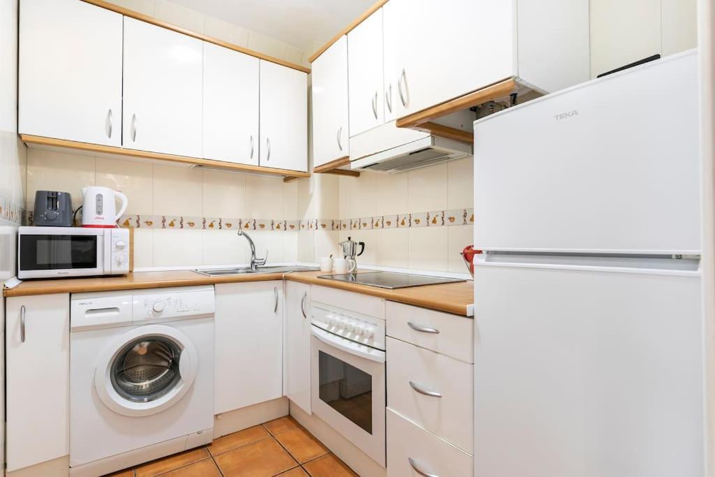 Acogedor Piso En Madrid De Dos Habitaciones Eksteriør billede